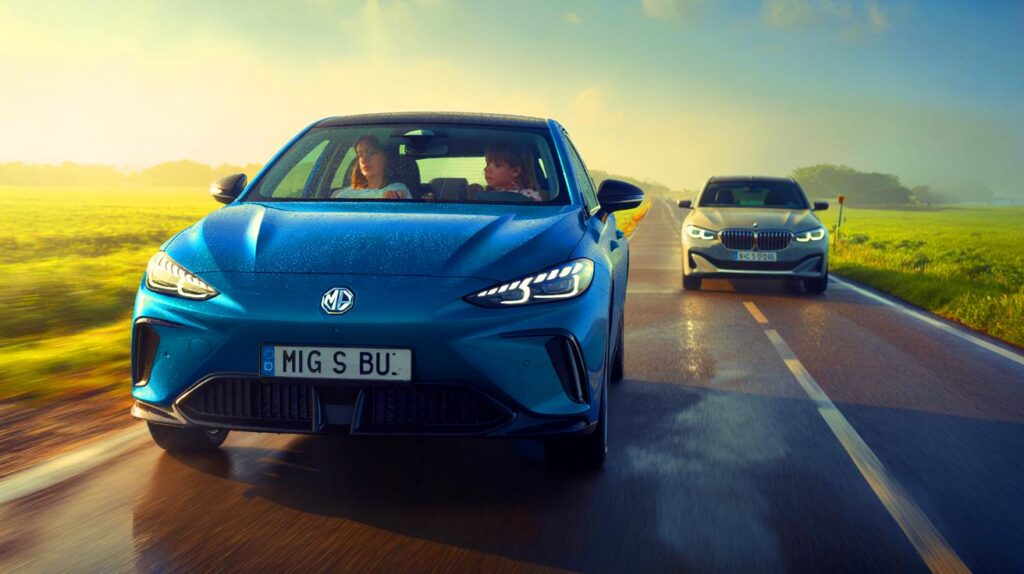 Compré un coche eléctrico chino de 31.000 € que superó a mi BMW: ¿te cambiarías tú también?