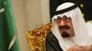 Embajador saudí: «¿Dejar de bombardear Yemen? Es como si me preguntas si dejaría de pegar a mi mujer»