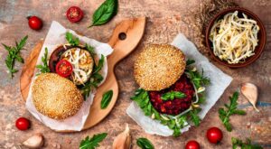 Cocina sostenible: receta de hamburguesa de remolacha y mijo