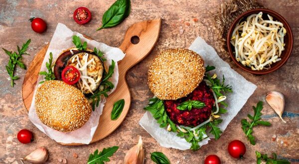 Cocina sostenible: receta de hamburguesa de remolacha y mijo