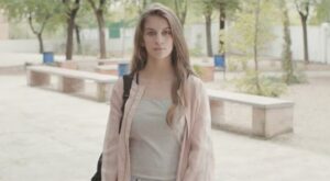 «Soy gitana y no soy de fiar», si no lo impedimos, una joven se tatuará hoy este prejuicio