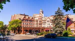 Descubre las ciudades y los pueblos más ricos de EEUU