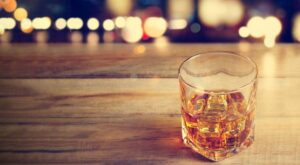 ¿Sabes cómo se consigue el ron perfecto? ¡Nosotras te lo contamos!