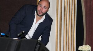 Kiko deja plantado a los Pantoja y elige a los Rivera