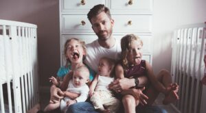 Tener hijos no siempre es fácil… y este padre lo demuestra en sus divertidas fotos de Instagram