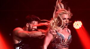 Hackean Sony y matan a Britney Spears
