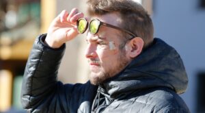 Álex Casademunt recibe una brutal paliza en una discoteca