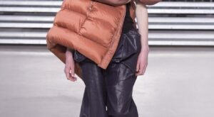 34 looks masculinos totalmente absurdos vistos en las semanas de la moda