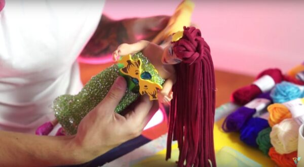 Drag Ken, la subasta de muñecos solidarios que ayuda a niños transgénero