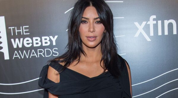 Face cupping, la terapia con ventosas que usan todas las celebrities