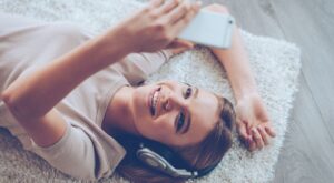 ¿Sabes cómo comerte el mundo cada mañana? ¡Actimel te lo muestra!