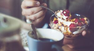 ¿Qué es la flora intestinal y cómo debemos cuidarla?