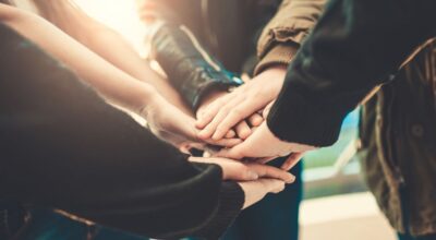 Sororidad, la palabra que toda feminista debe pronunciar