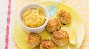 ¡Receta exprés! Albóndigas de pollo con puré de manzana al microondas