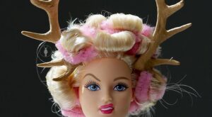 Barbie muestra su cara más reivindicativa en Instagram