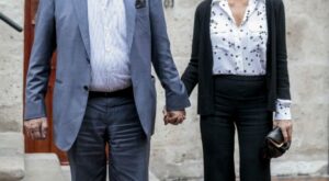 El baño de masas público de Isabel Preysler y Mario Vargas Llosa