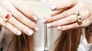 ¡Un brindis por el primer esmalte comestible con sabor a vino!