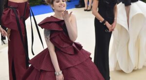 Lena Dunham contesta (así de bien) a quienes hablan de su pérdida de peso