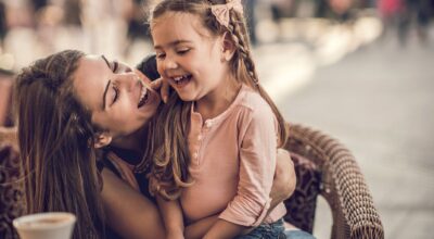 Espido Freire pide a la RAE que cambie la definición de ‘madre’