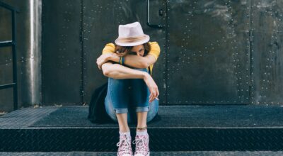 ¡Indignante! Exculpados tres hombres que apalearon a una mujer