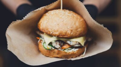 ¿Pagarías más de 2.000 euros por comerte la hamburguesa más cara del mundo?