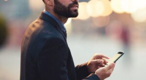 Ni policía ni bombero: estas son las profesiones con las que más se liga