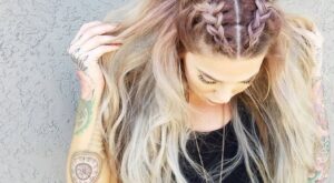 Moño doble, la tendencia que viene de los 90 para triunfar este verano