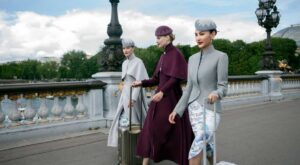 Una aerolínea china viste a su tripulación de Alta Costura