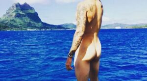 Enseñar el trasero en instagram, la última moda entre los famosos
