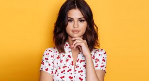 Hackean las redes sociales de Selena Gomez con fotos de Bieber desnudo