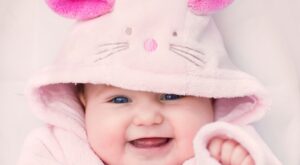 ¿Buscas inspiración? 30 regalos originales para bebés recién nacidos