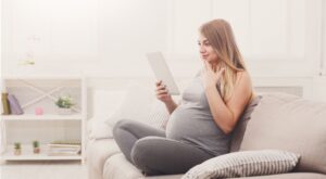 ¿Cómo se crea una lista de nacimiento?