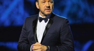 Kevin Spacey declara ser gay tras ser acusado de acoso sexual