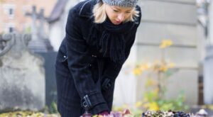 ¿Visitar el cementerio es bueno para superar el duelo?