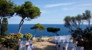 Bodas civiles al aire libre: 10 lugares con encanto para celebrar tu enlace