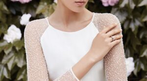 Los vestidos de novia de manga larga más especiales de la temporada