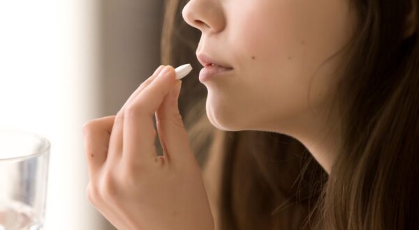 CNSE y Esteve se unen para traducir los prospectos de medicamentos a la lengua de signos