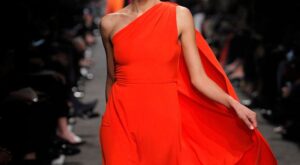 Pedro del Hierro sorprende con un sensacional regreso a la pasarela