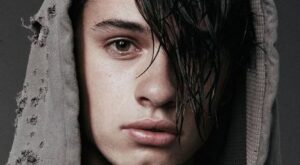 Dylan y Brandon, los hijos de Pamela Anderson que triunfan sobre la pasarela