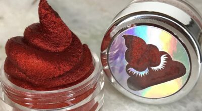 OMG! ¡Este iluminador tiene forma de caca!