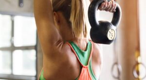 Ejercicios con Kettlebell o pesa rusa: cuerpo a punto en tiempo récord