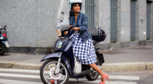 Street Style con falda midi, llévala como prefieras