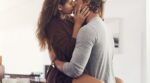 Posición 69, misionero… 8 posturas sexuales clásicas pero placenteras