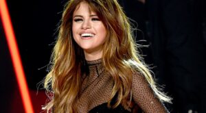 Los 10 famosos que más dinero cobran por subir una foto a Instagram