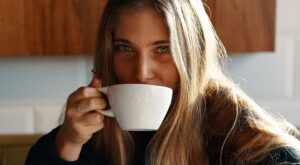 La importancia de tomar un café con una misma