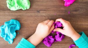 ​Por qué tu hijo debería jugar con plastilina