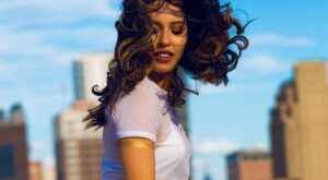 ¿Tu pelo no es ni seco ni graso? ¡Estos son los cuidados que necesita!