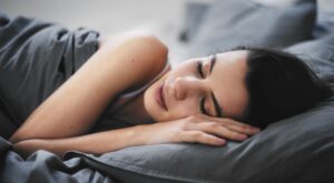 ¿Qué significa soñar con una persona que ha fallecido?