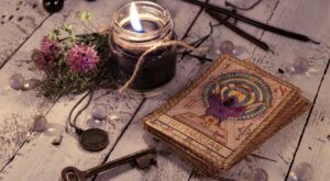 Adéntrate en el mundo del esoterismo con 5 productos clave