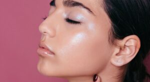 Los 20 vs los 30: cómo modificar las rutinas de belleza según la edad